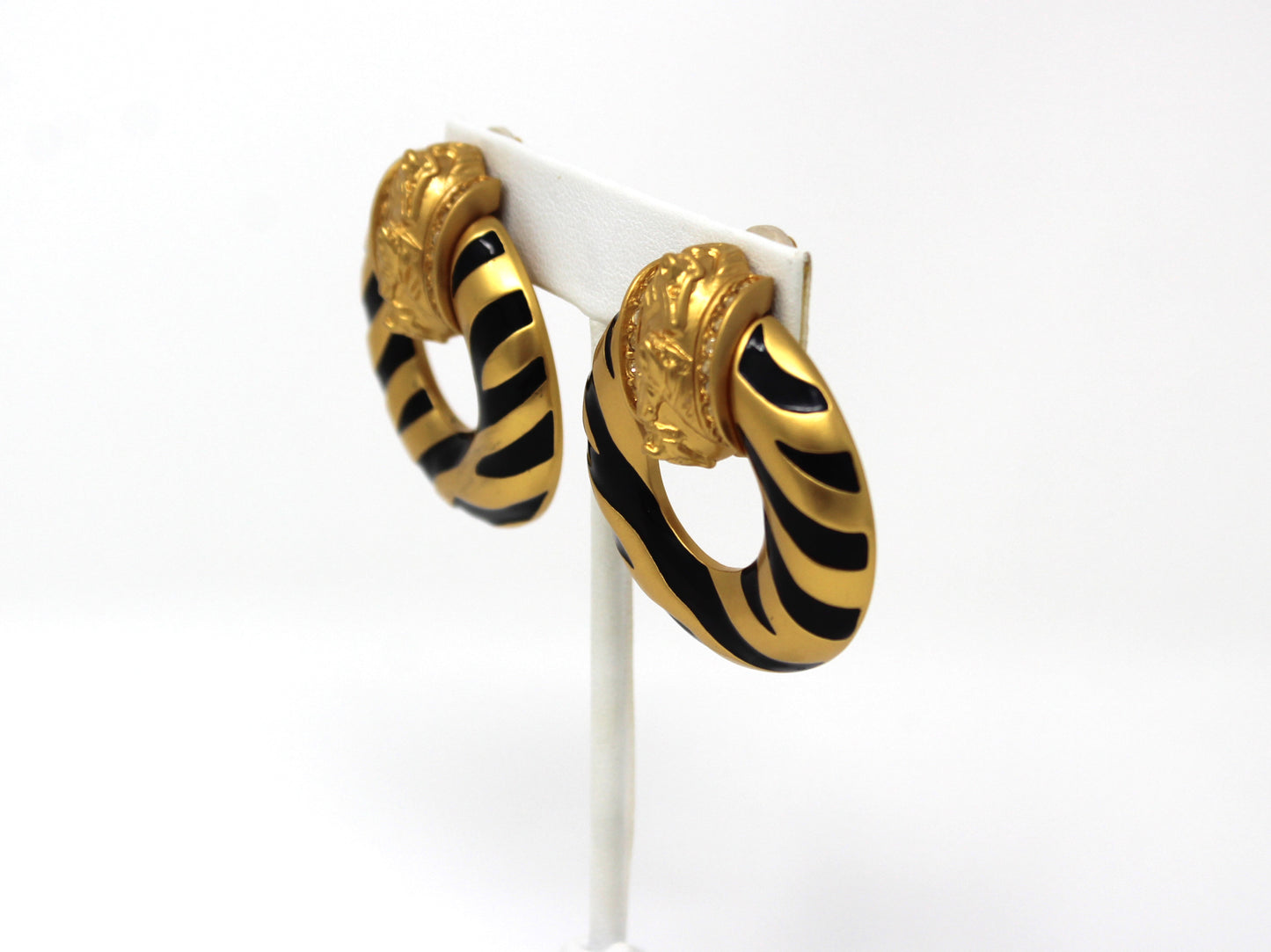 Signed Elizabeth Taylor Animal Stripe Themed Door Knocker Clip-On Earrings