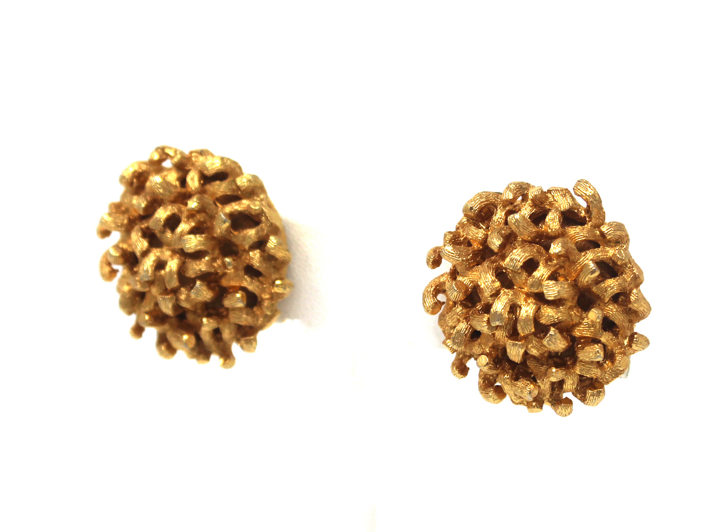 Signed Crown Trifari Vintage 3 Dimensional Gold Tone Round Clip Back Earrings